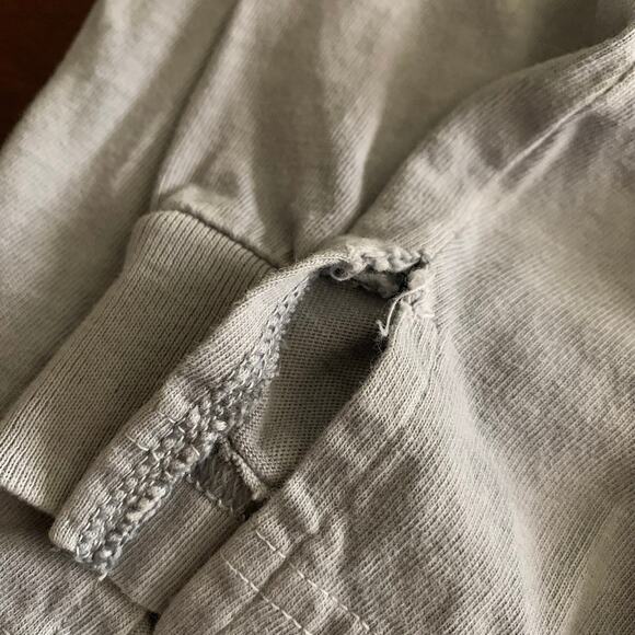 Pink Victorias Secret Womens Small Hot Pink Purple Logo Long Sleeve Gray T Shirt - Picture 6 of 6